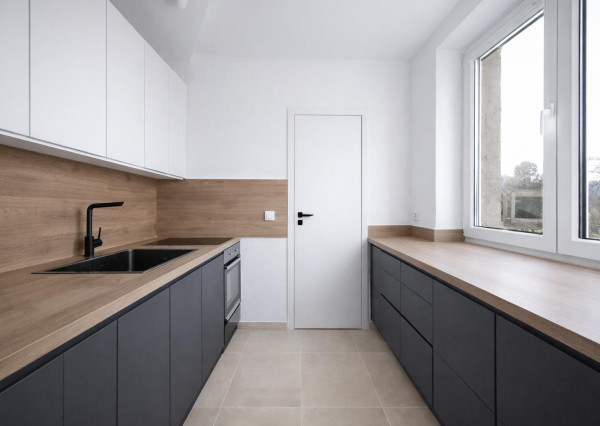 Na predaj veľkometrážny 3-izbový byt v Zákamennom