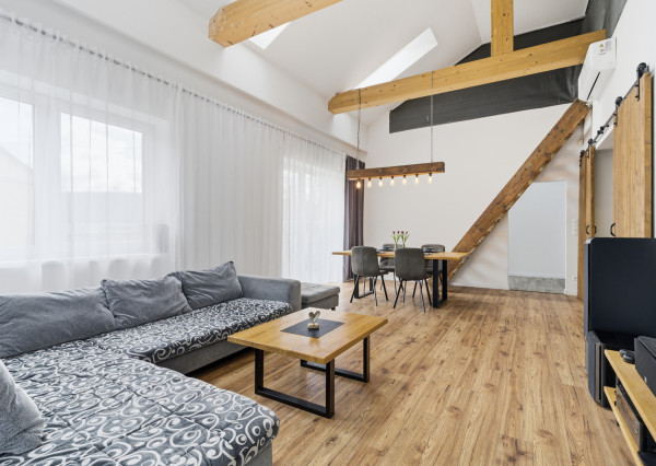 Na predaj moderný 4-izbový rodinný dom s bazénom v Bučanoch