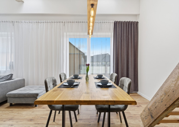 Na predaj moderný 4-izbový rodinný dom s bazénom v Bučanoch