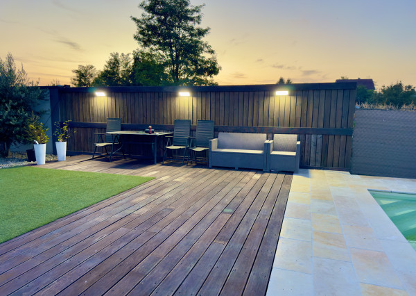 Na predaj moderný 4-izbový rodinný dom s bazénom v Bučanoch