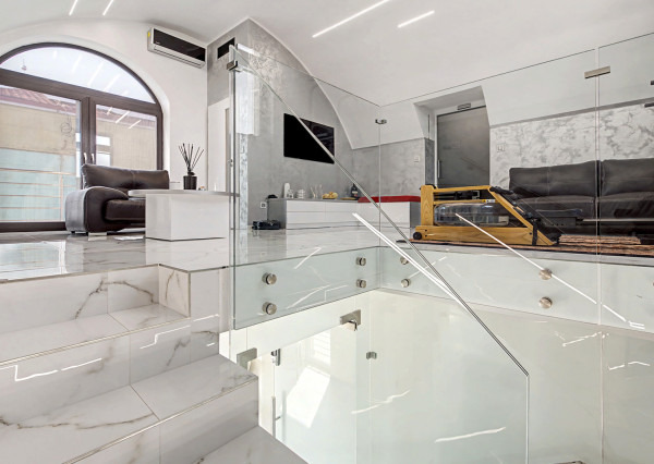 Na predaj polyfunkčný objem s luxusným rezidenčným podkrovím v Bratislave