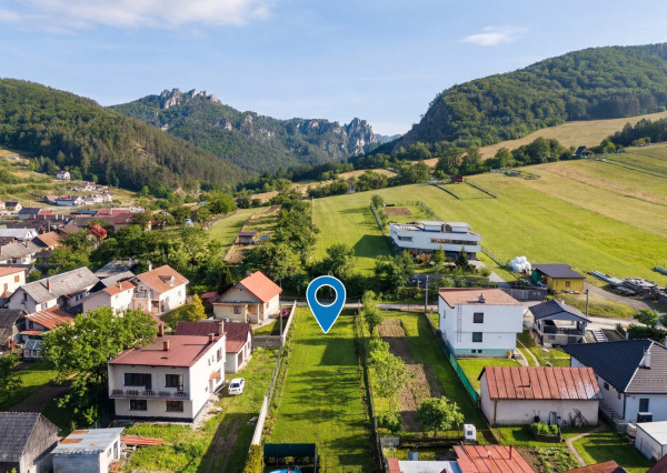 Na predaj pozemok s panoramatickým výhľadom v obci Jablonové