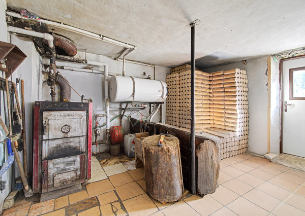 Na predaj rodinný dom s bazénom v obci Makov-Potok