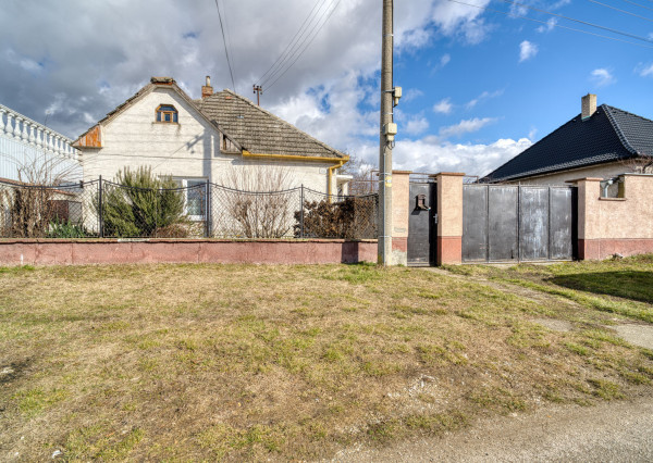 Na predaj rodinný dom v obci Pata