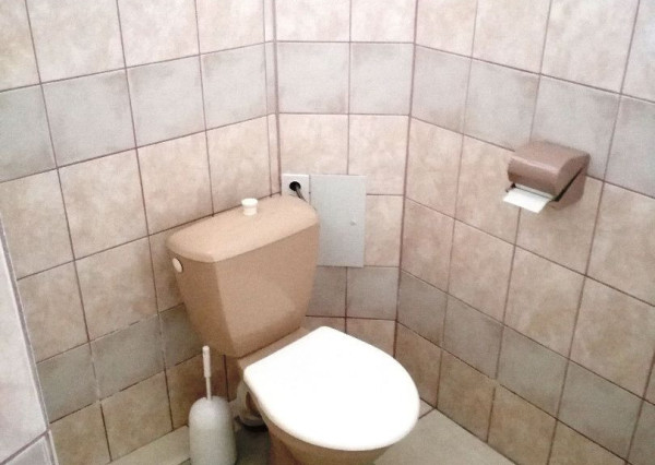 Na prenájom /výrobno-skladovacie priestory/ Prusy