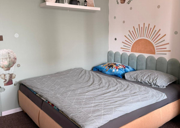 Na prenájom 3 izbový s 2 balkónmi na sídlisku JUH v Malackách