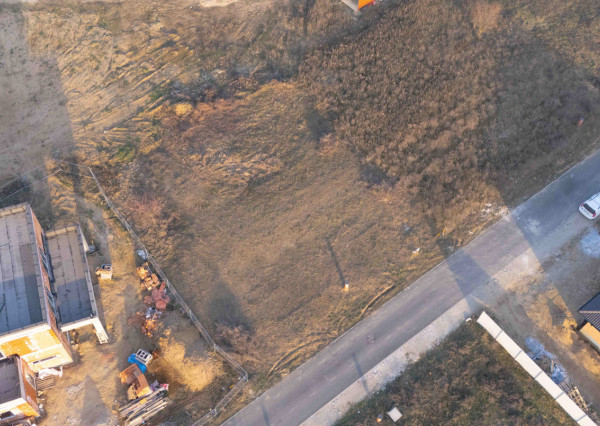 Na predaj pozemok v Ivanke pri Dunaji