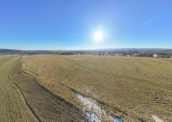Na predaj pozemok s výhľadom na Tatry v obci Mlynica
