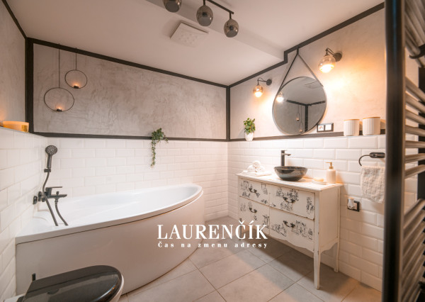 NA PREDAJ | 4-izbový byt s parametrami rodinného domu v Žiline na ul. Lenčova