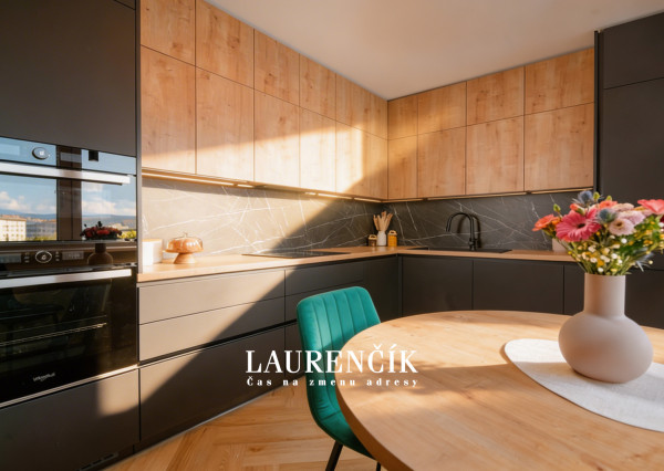 NA PREDAJ | Exkluzívny 3- izbový byt s veľkorysou terasou v Trenčíne