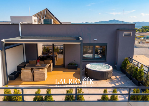 NA PREDAJ | Exkluzívny 3- izbový byt s veľkorysou terasou v Trenčíne