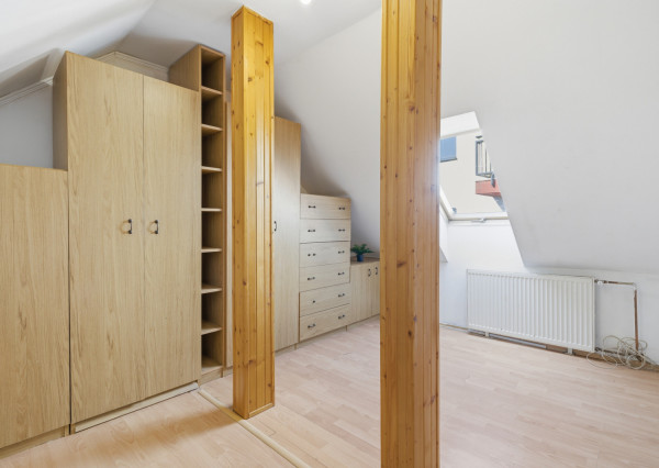 Na predaj 4-izbový mezonetový byt s 2 balkónmi v centre mesta Malacky