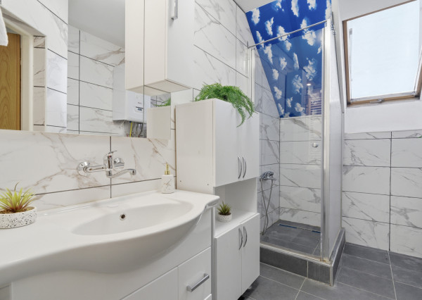 Na predaj 4-izbový mezonetový byt s 2 balkónmi v centre mesta Malacky