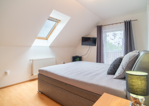 Na predaj zariadený dvojpodlažný rodinný dom kúsok od Serede