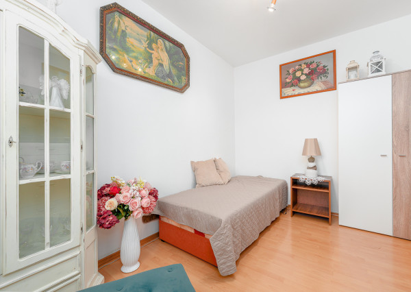 Na predaj zariadený dvojpodlažný rodinný dom kúsok od Serede