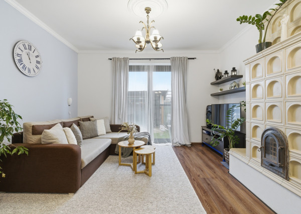 Na predaj rodinný dom s veľkorysým pozemkom v obci Kyselica