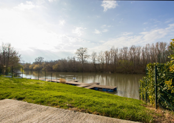 Na predaj atraktívny pozemok v povodí Malého Dunaja