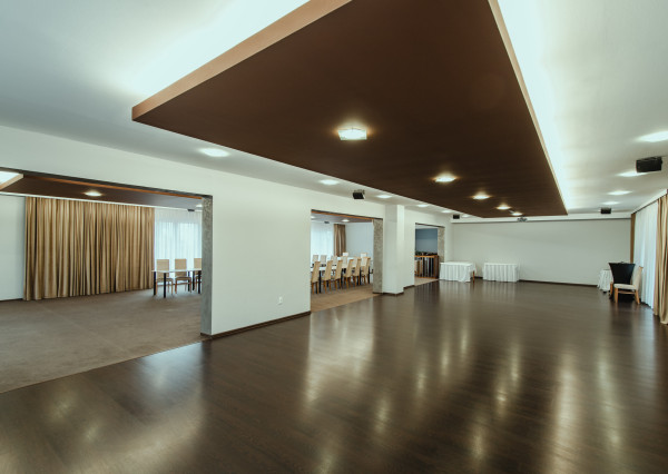 Na predaj elegantný kongresový Hotel Elite v Novej Dubnici