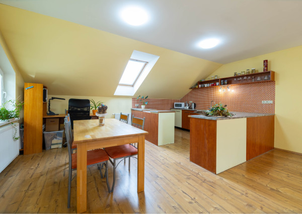 Na predaj rekreačný rezort v chránenej oblasti Bielych Karpát