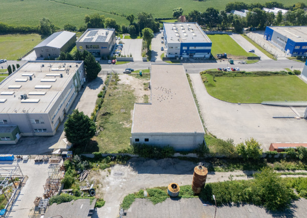 Na predaj novostavba haly s výbornou dostupnosťou v priemyselnej časti Šamorína určená na výrobu a skladovanie