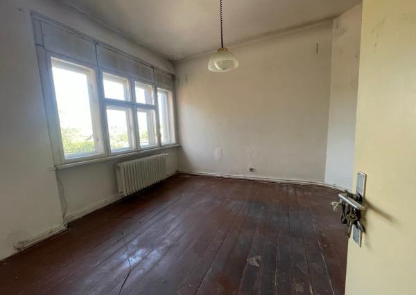 Exklzívne na predaj veľký 7 izb. RD- Partizánske / Veľké Bielice