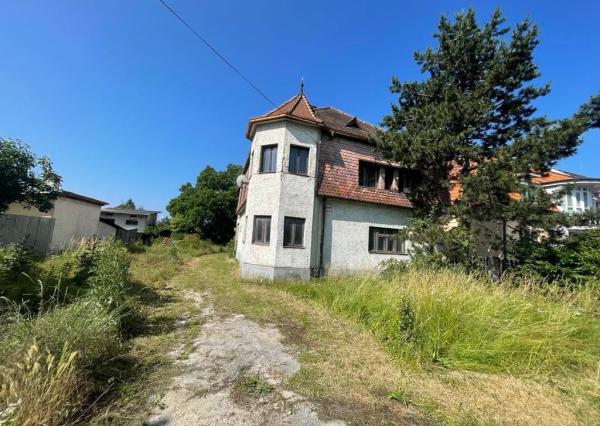 Exklzívne na predaj veľký 7 izb. RD- Partizánske / Veľké Bielice