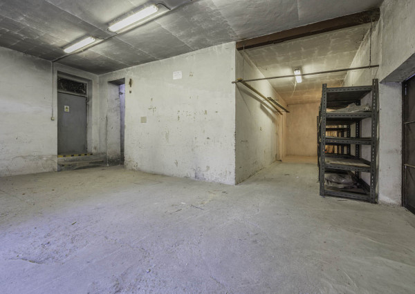 Na predaj výrobná hala s administratívnou časťou pri Lučenci