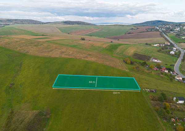 Na predaj investičný pozemok v Chmeľove