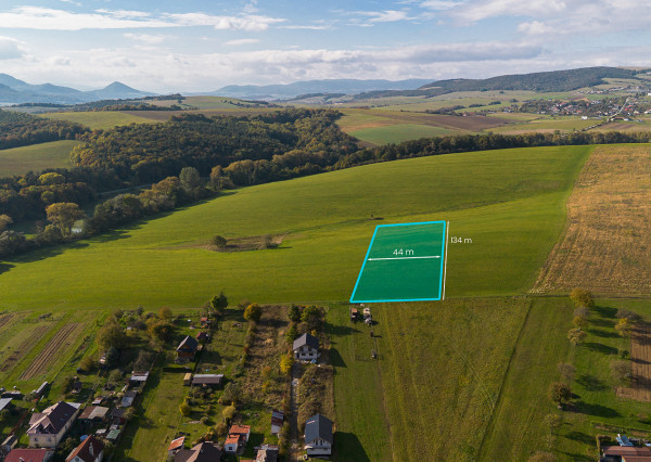 Na predaj investičný pozemok v Chmeľove