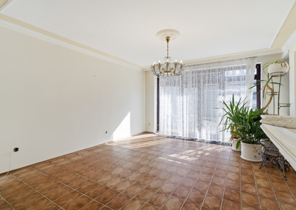 Na predaj 5-izbový rodinný dom v Hamuliakove