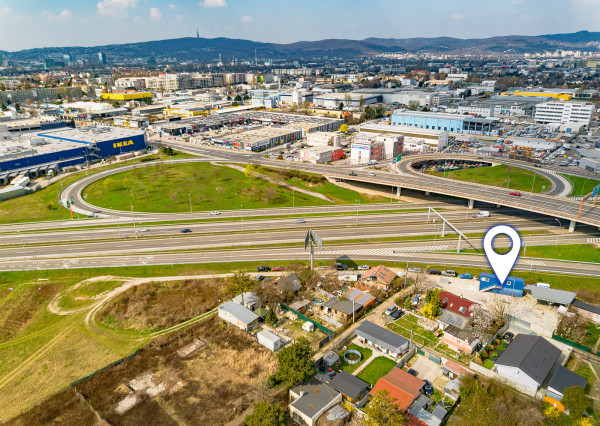 Na prenájom obchodný priestor v Ružinove