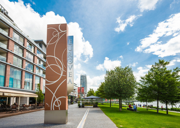 Prenájom - 3i byt s terasou a parkovacím státím v Eurovea