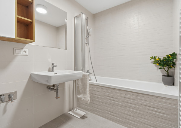 Na prenájom exkluzívny 2-izbový byt s balkónom v Bratislave