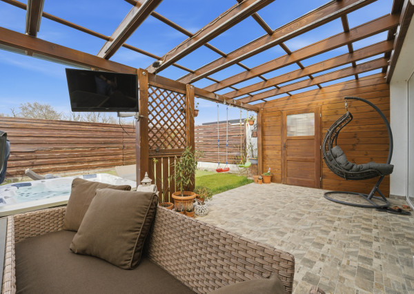 Na predaj moderný 4-izbový rodinný dom v Cabaj-Čápore