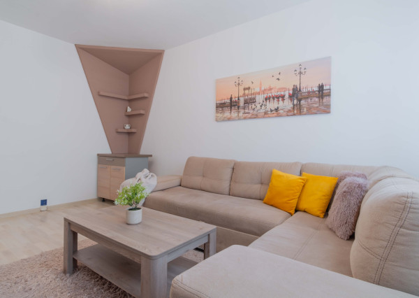 Na prenájom zariadený 2- izbovvý byt v Levoči