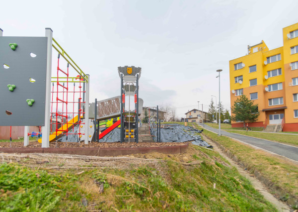 Na prenájom zariadený 2- izbovvý byt v Levoči