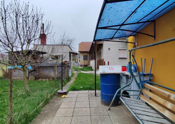 Na predaj čiastočne prerobený rodinný dom v obci Otrhánky