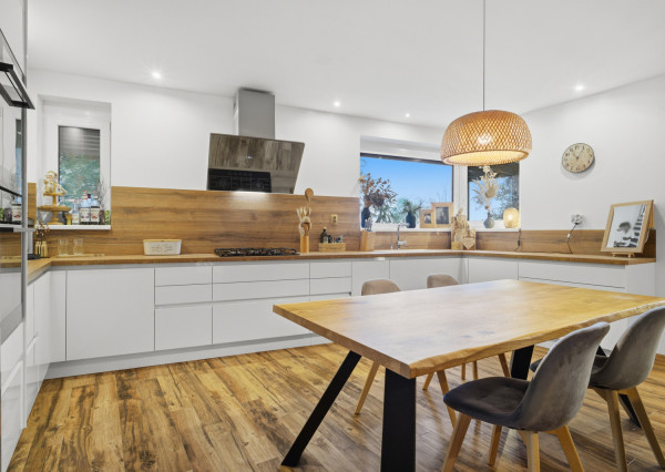 Na predaj výnimočný rodinný dom s bazénom v Dunajskej Lužnej