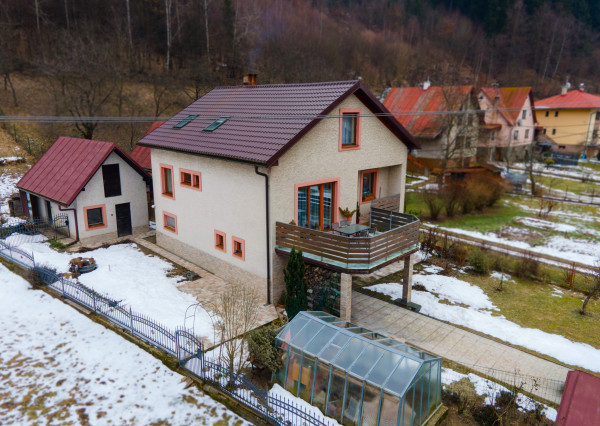 Na predaj rodinný dom vo Veľkom Rovnom