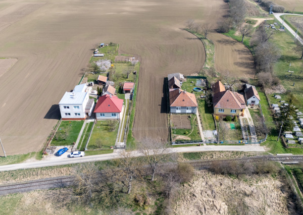 Na predaj pozemok v intraviláne obce Malé Zálužie