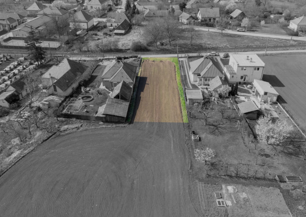 Na predaj pozemok v intraviláne obce Malé Zálužie