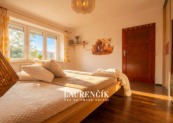 NA PREDAJ | 2 - IZBOVÝ BYT V TRENČÍNE  STROJÁRENSKÁ ULICA