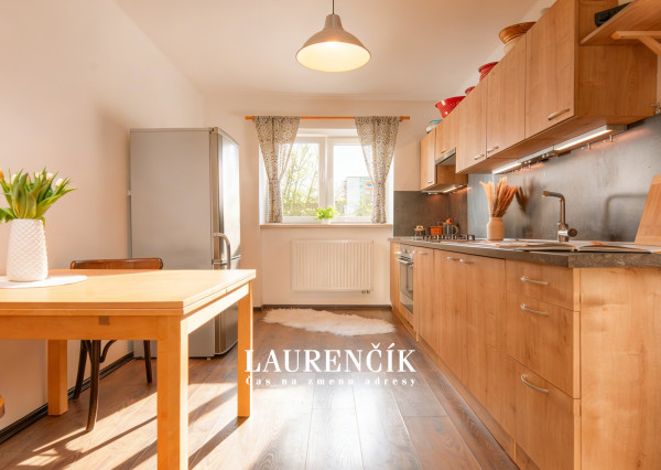 NA PREDAJ | 2 - IZBOVÝ BYT V TRENČÍNE, STROJÁRENSKÁ