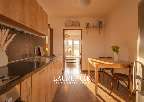 NA PREDAJ | 2 - IZBOVÝ BYT V TRENČÍNE, STROJÁRENSKÁ