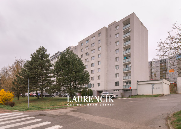 NA PREDAJ | 3 - IZBOVÝ BYT V TRENČÍNE - VÝCHODNÁ ULICA