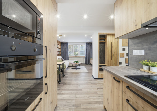 Na prenájom kompletne zariadený 2-izbový byt v Lozorne