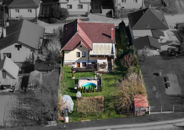 Na predaj dvojgeneračný rodinný dom blízko Bánoviec nad Bebravou