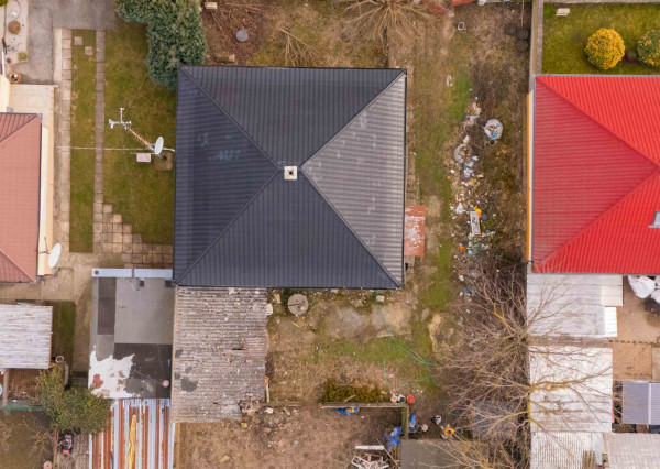 Na predaj rodinný dom s veľkým pozemkom v obci Šalgočka