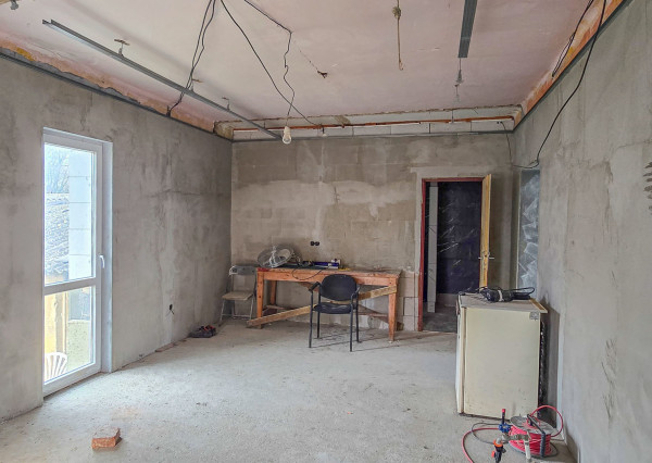 Na predaj rodinný dom s veľkým pozemkom v obci Šalgočka