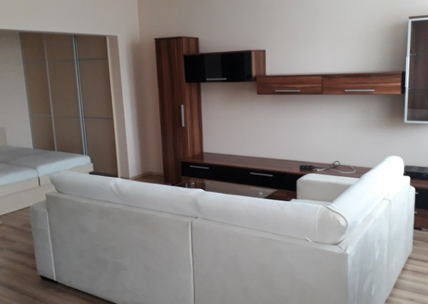 Na prenájom zariadený 1izb byt v Trenčíne